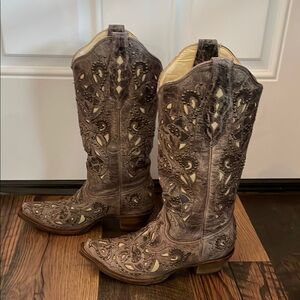 CORRAL Western Cowgirl Boots!